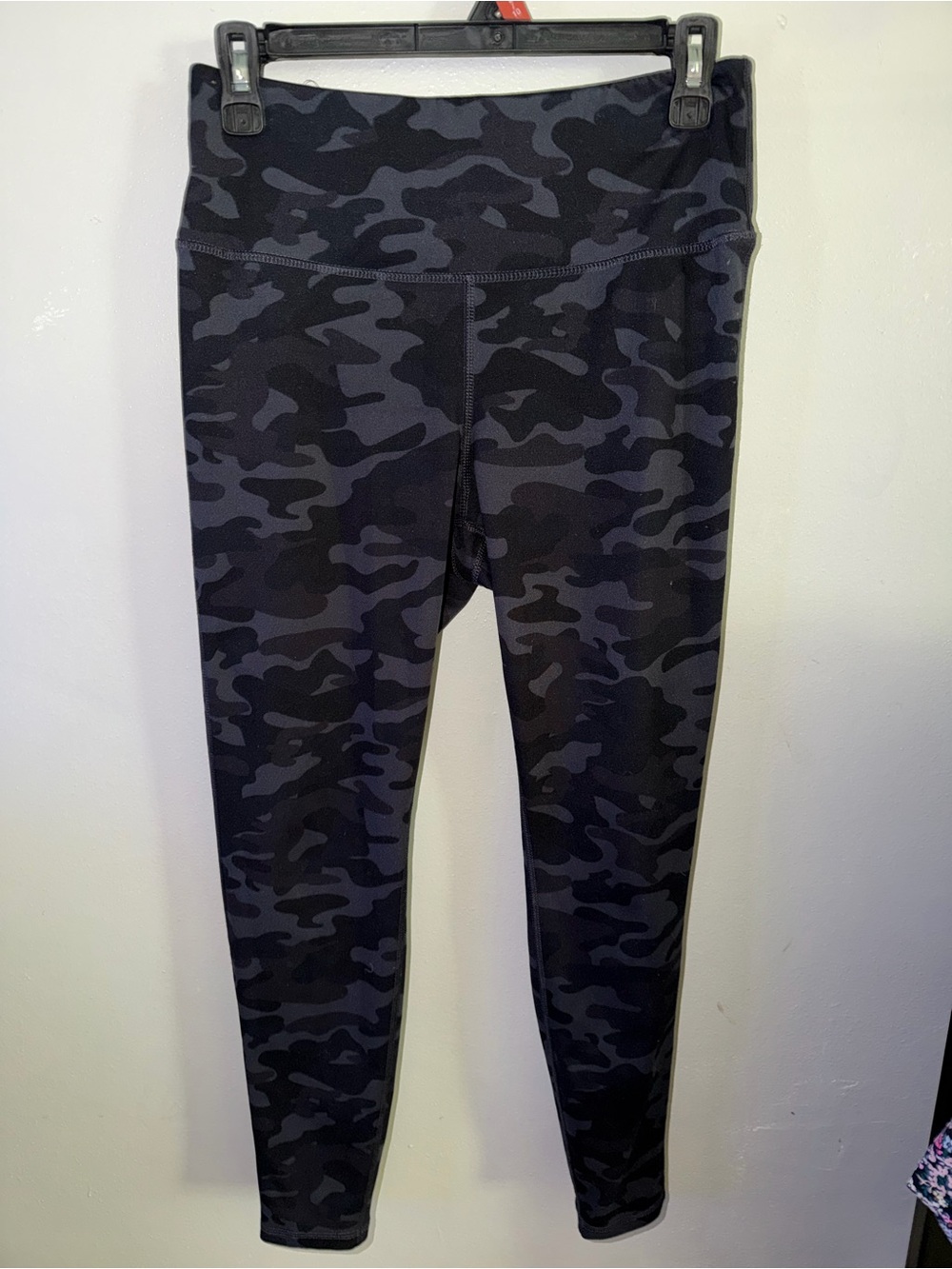 Danskin Black & Gray Camo High-Waist Leggings